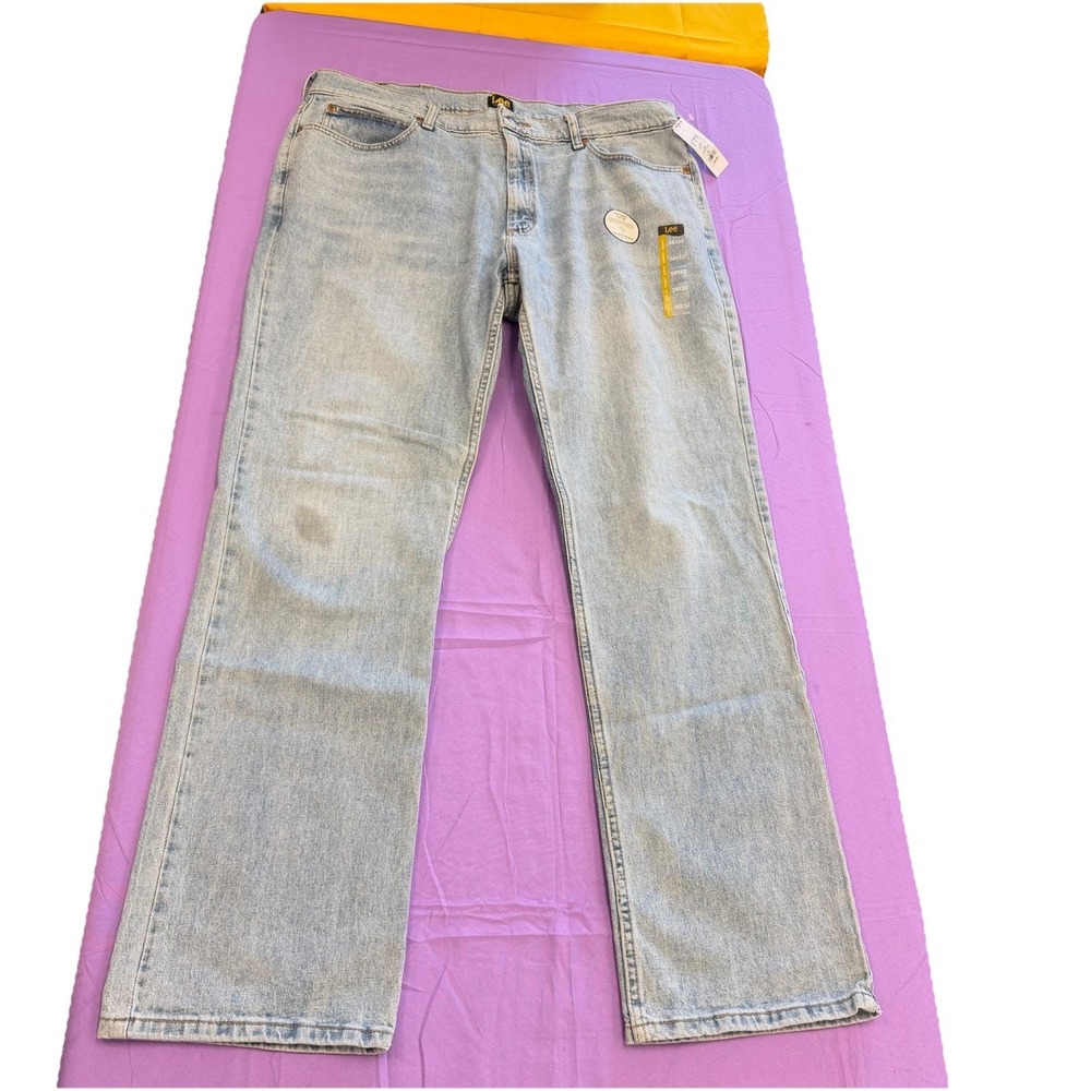 Lee Regular Fit Straight Leg Mens Jeans Blue Wash Size 38x32 RN 130273 Blemish